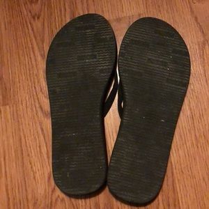 rainbow low cloud flip flop